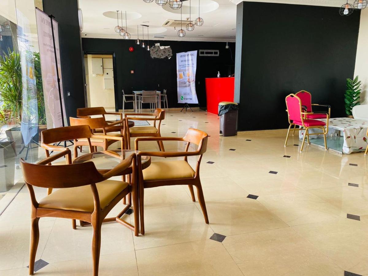 Surya Boutique Hotel Klang Bagian luar foto