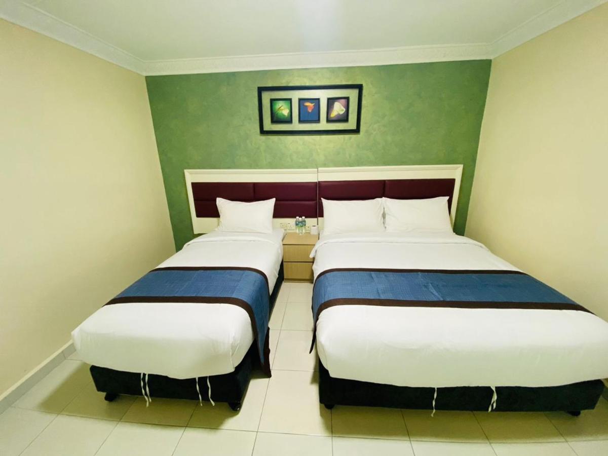 Surya Boutique Hotel Klang Bagian luar foto