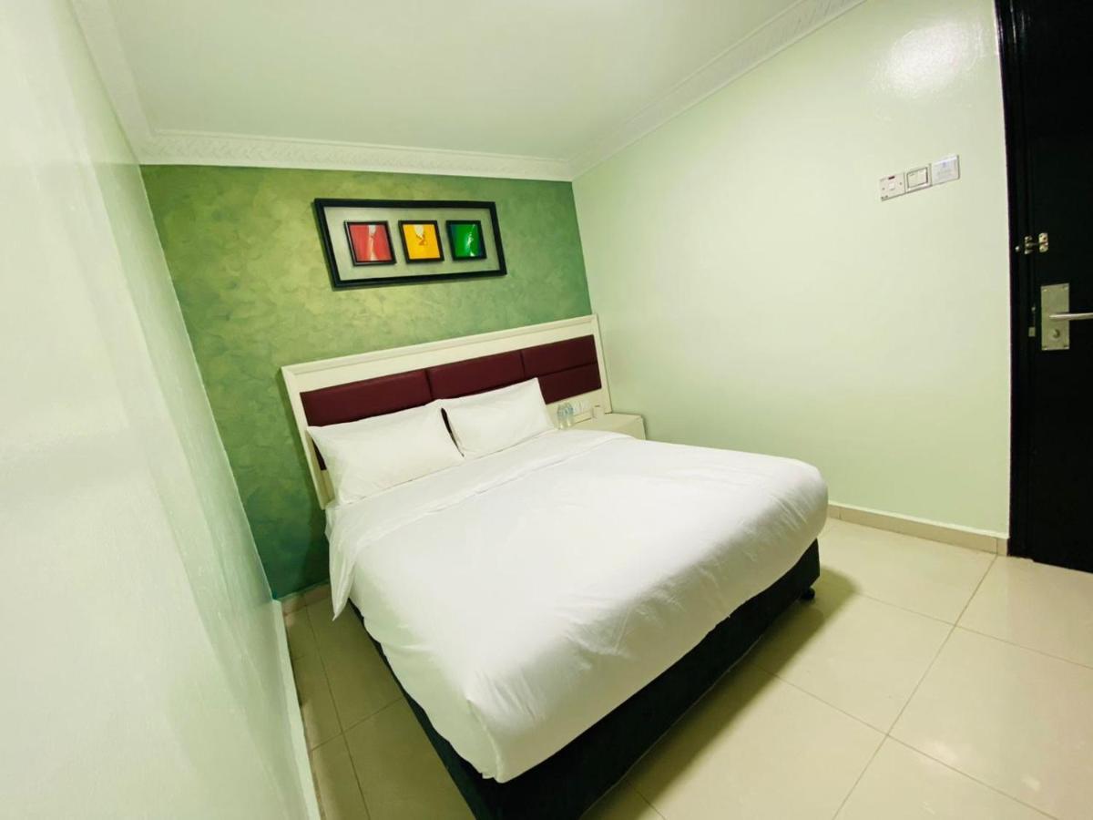 Surya Boutique Hotel Klang Bagian luar foto